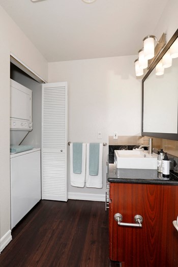 In unit washer and dryer at iL Palazzo Apartments in San Diego CA